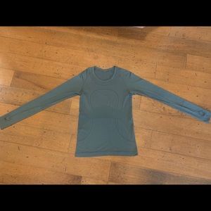 Swiftly Tech Long Sleeve Shirt